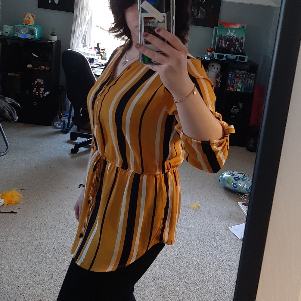 yellow striped blouse - Picture 2 of 10
